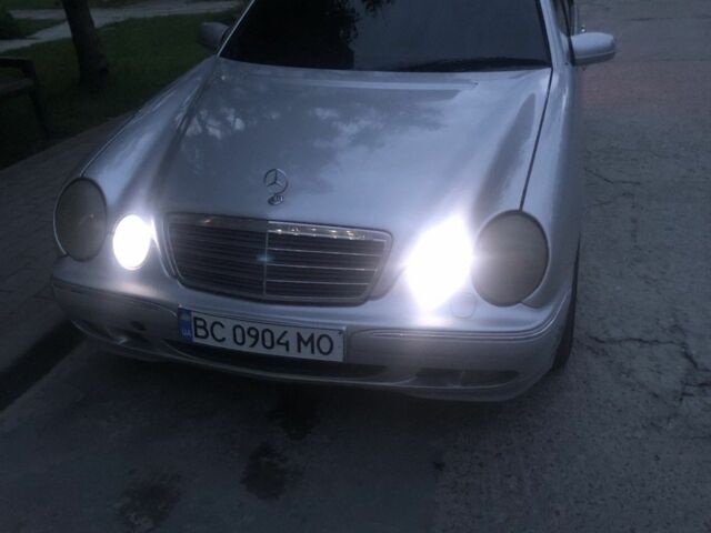 Серый Мерседес 200, объемом двигателя 2 л и пробегом 380 тыс. км за 4700 $, фото 1 на Automoto.ua