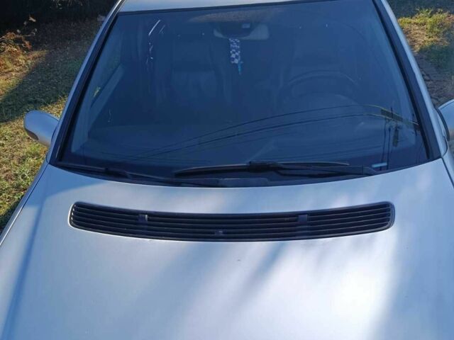 Серый Мерседес 200, объемом двигателя 2 л и пробегом 400 тыс. км за 4200 $, фото 6 на Automoto.ua