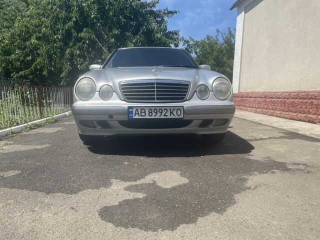 Сірий Мерседес 200, об'ємом двигуна 2 л та пробігом 400 тис. км за 3900 $, фото 9 на Automoto.ua