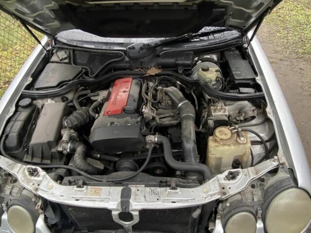 Серый Мерседес 200, объемом двигателя 2 л и пробегом 380 тыс. км за 4700 $, фото 8 на Automoto.ua