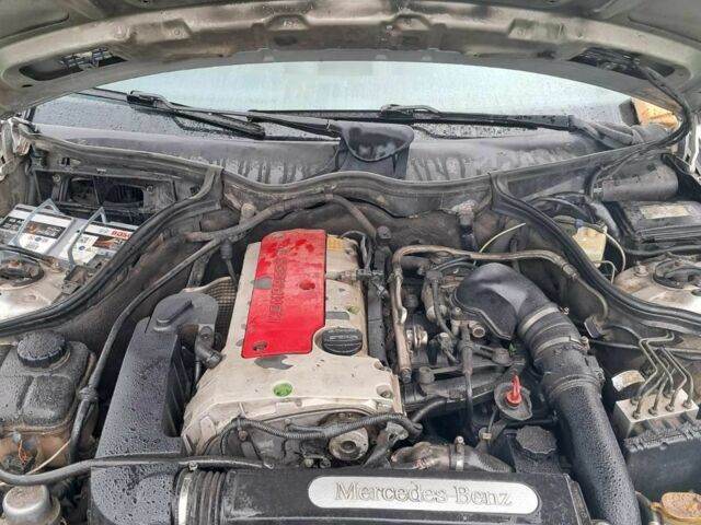 Серый Мерседес 200, объемом двигателя 2 л и пробегом 241 тыс. км за 2000 $, фото 3 на Automoto.ua