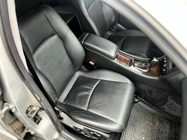 Сірий Мерседес 200, об'ємом двигуна 2 л та пробігом 200 тис. км за 3800 $, фото 18 на Automoto.ua