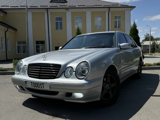 Серый Мерседес 200, объемом двигателя 2 л и пробегом 355 тыс. км за 3950 $, фото 6 на Automoto.ua