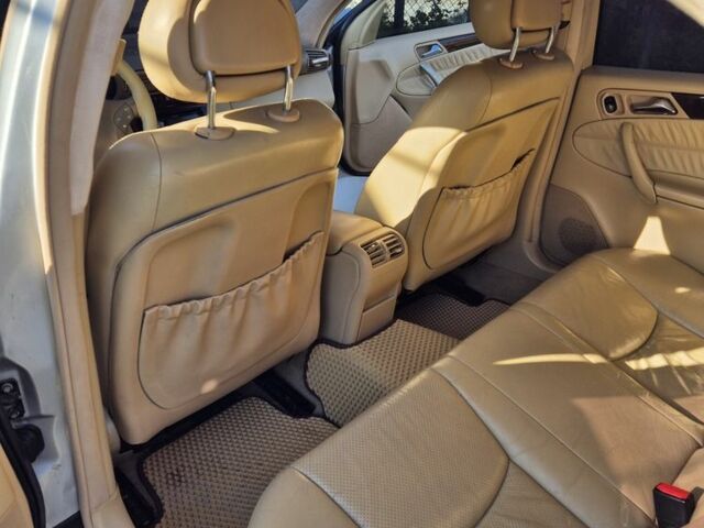 Сірий Мерседес 200, об'ємом двигуна 2 л та пробігом 230 тис. км за 4200 $, фото 7 на Automoto.ua