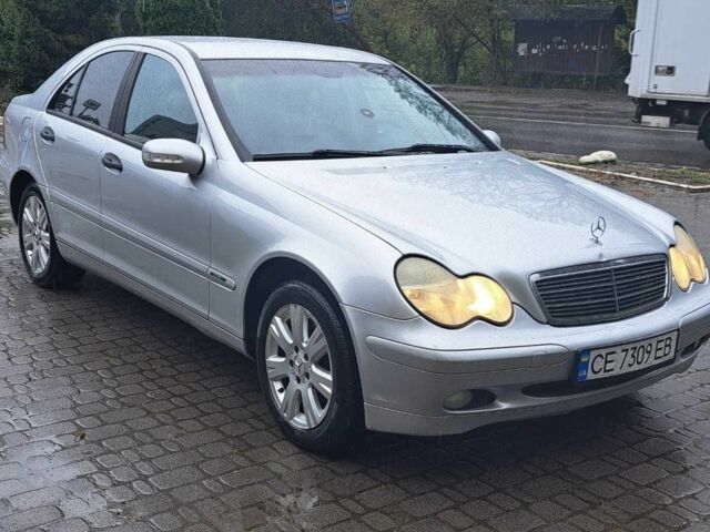 Сірий Мерседес 200, об'ємом двигуна 2.1 л та пробігом 340 тис. км за 4600 $, фото 1 на Automoto.ua