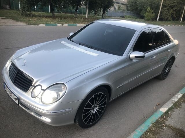 Сірий Мерседес 200, об'ємом двигуна 1.8 л та пробігом 300 тис. км за 5700 $, фото 8 на Automoto.ua