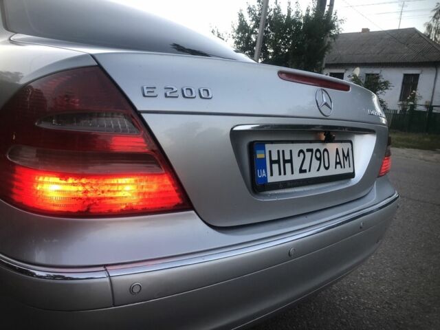 Сірий Мерседес 200, об'ємом двигуна 1.8 л та пробігом 300 тис. км за 5700 $, фото 7 на Automoto.ua