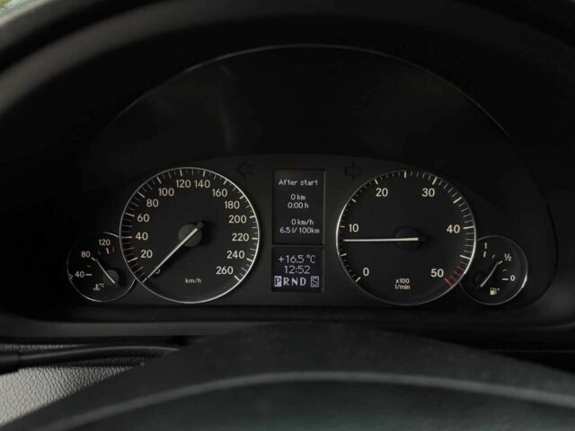 Серый Мерседес 200, объемом двигателя 2.2 л и пробегом 260 тыс. км за 8500 $, фото 21 на Automoto.ua