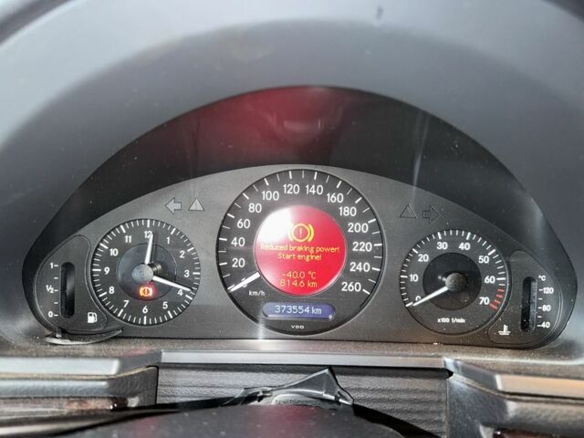 Серый Мерседес 200, объемом двигателя 1.8 л и пробегом 373 тыс. км за 2950 $, фото 23 на Automoto.ua