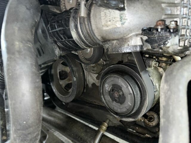 Серый Мерседес 200, объемом двигателя 1.8 л и пробегом 373 тыс. км за 2950 $, фото 21 на Automoto.ua