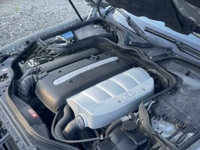 Серый Мерседес 200, объемом двигателя 2.1 л и пробегом 345 тыс. км за 9500 $, фото 21 на Automoto.ua