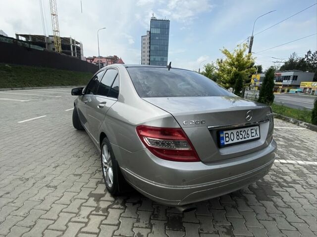 Серый Мерседес 200, объемом двигателя 1.8 л и пробегом 206 тыс. км за 7700 $, фото 8 на Automoto.ua