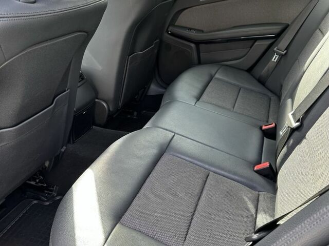 Серый Мерседес 200, объемом двигателя 1.8 л и пробегом 116 тыс. км за 14500 $, фото 14 на Automoto.ua