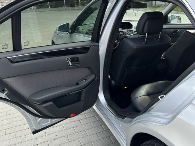 Серый Мерседес 200, объемом двигателя 1.8 л и пробегом 116 тыс. км за 14500 $, фото 13 на Automoto.ua