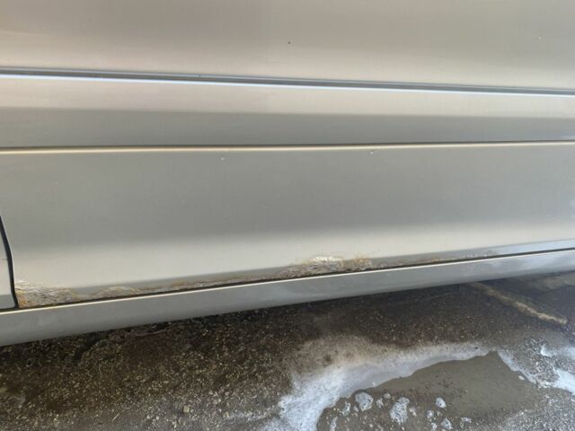 Серый Мерседес 200, объемом двигателя 1.8 л и пробегом 205 тыс. км за 3200 $, фото 2 на Automoto.ua