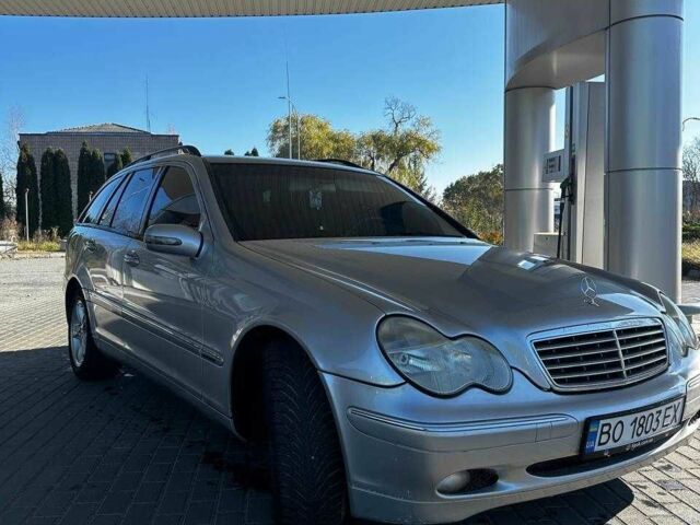Серый Мерседес 200, объемом двигателя 2.1 л и пробегом 465 тыс. км за 5300 $, фото 1 на Automoto.ua