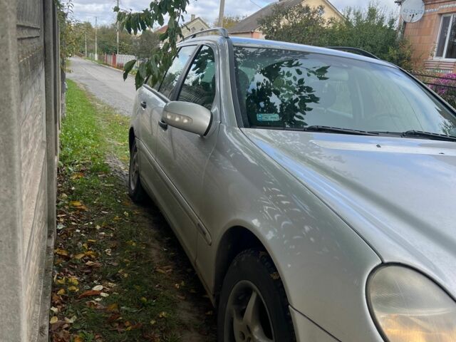 Сірий Мерседес 200, об'ємом двигуна 2.1 л та пробігом 300 тис. км за 3800 $, фото 4 на Automoto.ua