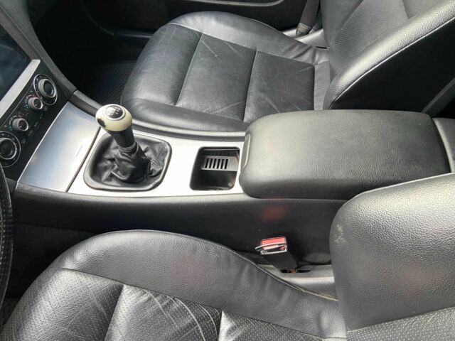 Серый Мерседес 200, объемом двигателя 1.8 л и пробегом 316 тыс. км за 5500 $, фото 10 на Automoto.ua