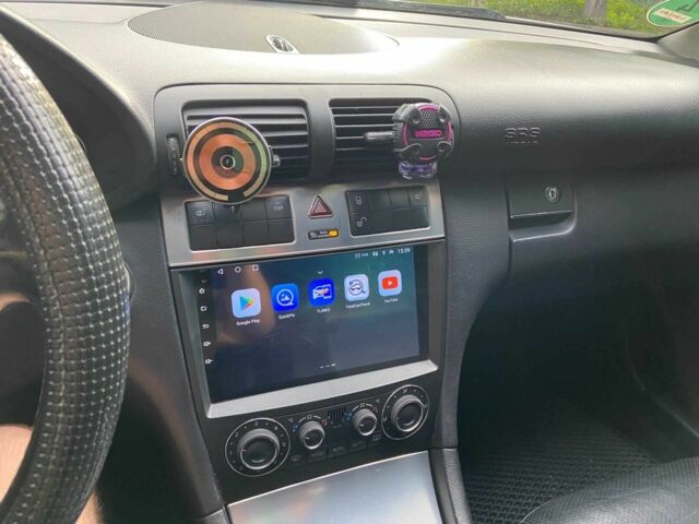 Серый Мерседес 200, объемом двигателя 1.8 л и пробегом 316 тыс. км за 5500 $, фото 13 на Automoto.ua