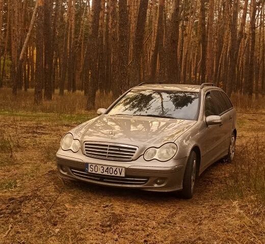 Серый Мерседес 200, объемом двигателя 0 л и пробегом 400 тыс. км за 3000 $, фото 3 на Automoto.ua