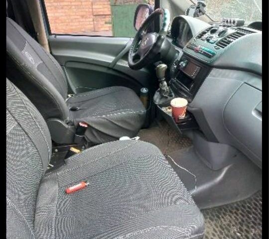 Серый Мерседес 200, объемом двигателя 2 л и пробегом 340 тыс. км за 6300 $, фото 1 на Automoto.ua