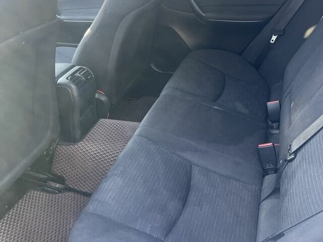 Серый Мерседес 200, объемом двигателя 2.1 л и пробегом 445 тыс. км за 5100 $, фото 5 на Automoto.ua