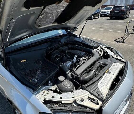 Серый Мерседес 200, объемом двигателя 1.6 л и пробегом 218 тыс. км за 16000 $, фото 6 на Automoto.ua