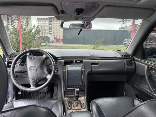 Синій Мерседес 200, об'ємом двигуна 3.2 л та пробігом 341 тис. км за 4000 $, фото 4 на Automoto.ua