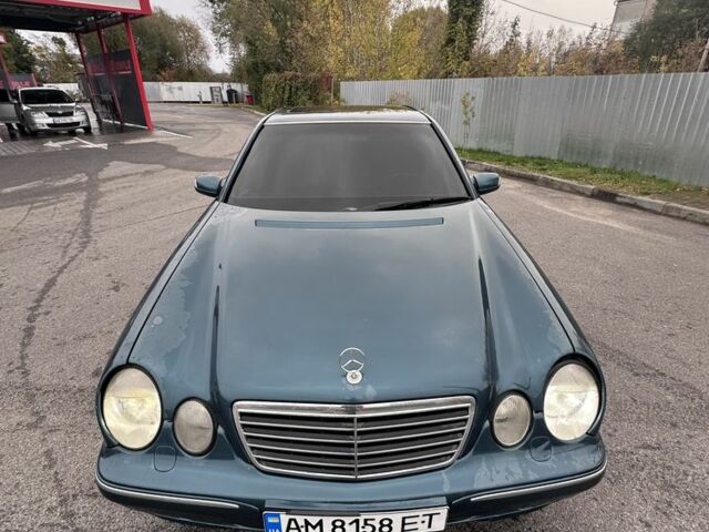 Синій Мерседес 200, об'ємом двигуна 3.2 л та пробігом 341 тис. км за 4000 $, фото 3 на Automoto.ua