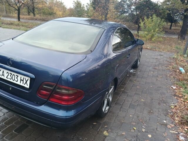 Синій Мерседес 200, об'ємом двигуна 2 л та пробігом 280 тис. км за 3700 $, фото 3 на Automoto.ua