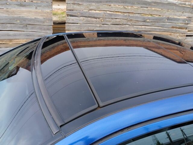 Синий Мерседес 200, объемом двигателя 2 л и пробегом 249 тыс. км за 4200 $, фото 16 на Automoto.ua