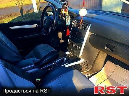 Синий Мерседес 200, объемом двигателя 2 л и пробегом 300 тыс. км за 6500 $, фото 7 на Automoto.ua