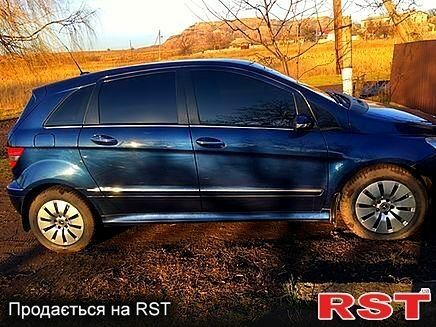 Синий Мерседес 200, объемом двигателя 2 л и пробегом 300 тыс. км за 6500 $, фото 10 на Automoto.ua