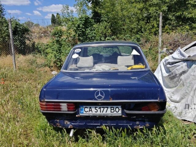 Синій Мерседес 200, об'ємом двигуна 2 л та пробігом 200 тис. км за 756 $, фото 3 на Automoto.ua