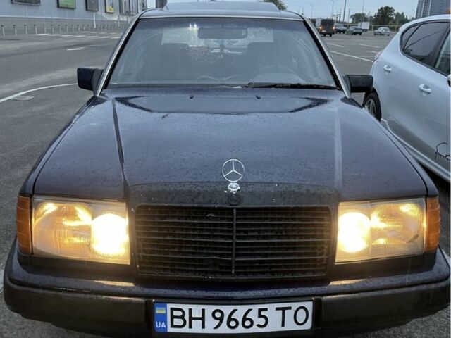 Синий Мерседес 200, объемом двигателя 2 л и пробегом 385 тыс. км за 1600 $, фото 5 на Automoto.ua