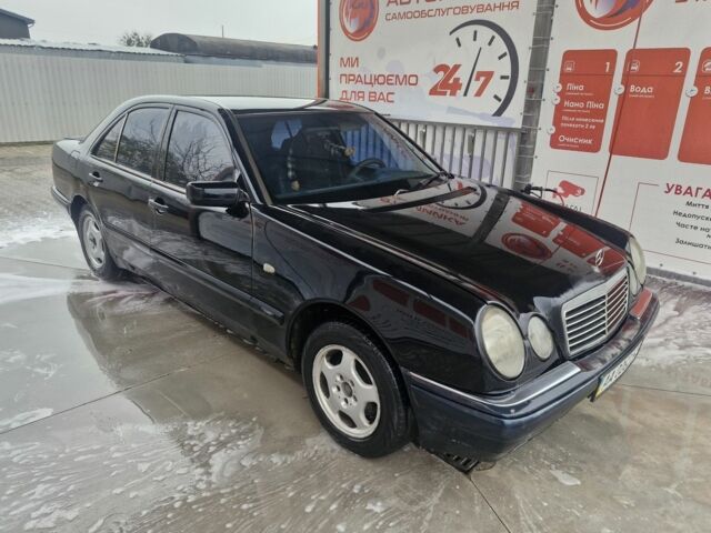 Синій Мерседес 200, об'ємом двигуна 2 л та пробігом 432 тис. км за 2100 $, фото 1 на Automoto.ua