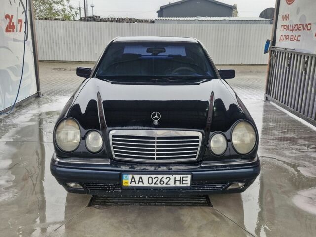 Синій Мерседес 200, об'ємом двигуна 2 л та пробігом 432 тис. км за 2100 $, фото 6 на Automoto.ua
