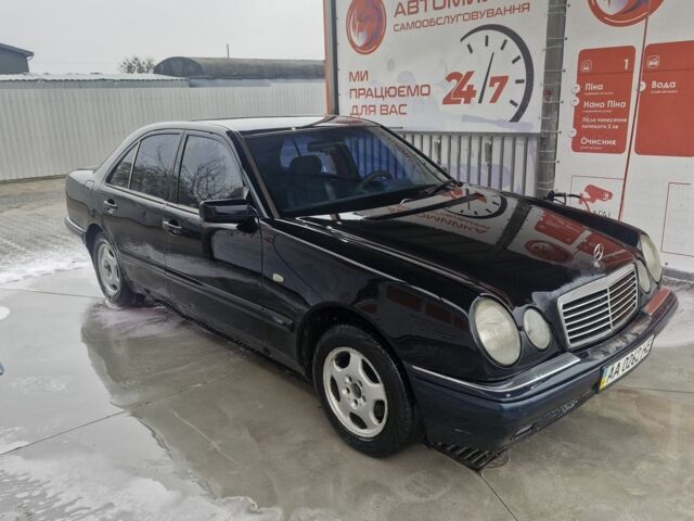 Синій Мерседес 200, об'ємом двигуна 2 л та пробігом 432 тис. км за 2100 $, фото 5 на Automoto.ua