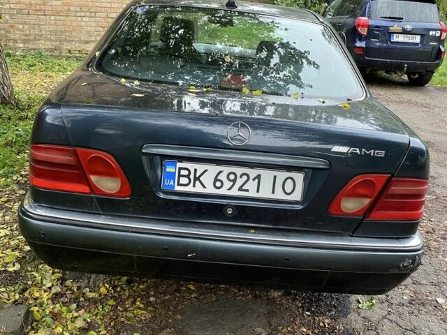 Мерседес 200 1996 у Здолбунове на Automoto.ua Синій Мерседес 200, об'ємом двигуна 2 л та пробігом 300 тис. км за 1900 $, фото 2 на Automoto.ua