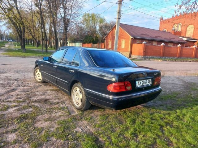 Синій Мерседес 200, об'ємом двигуна 2 л та пробігом 373 тис. км за 4350 $, фото 9 на Automoto.ua