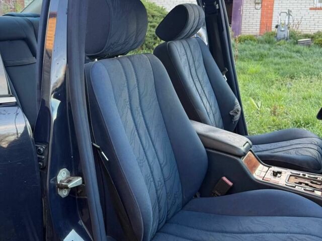 Синій Мерседес 200, об'ємом двигуна 2 л та пробігом 200 тис. км за 2700 $, фото 4 на Automoto.ua