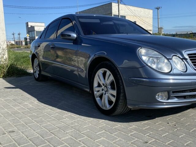 Синий Мерседес 200, объемом двигателя 1.8 л и пробегом 200 тыс. км за 5800 $, фото 4 на Automoto.ua