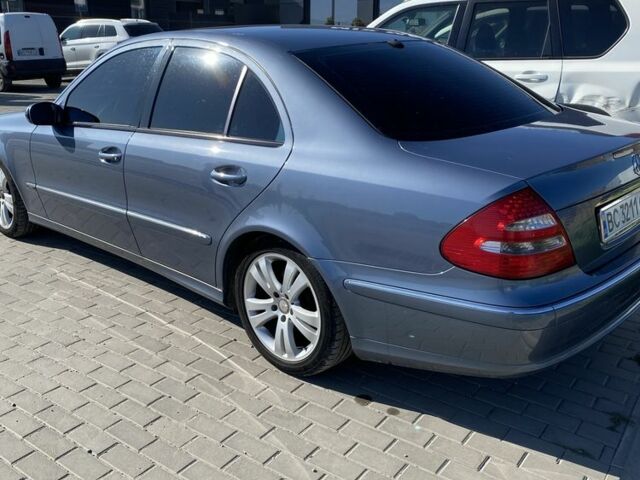 Синий Мерседес 200, объемом двигателя 1.8 л и пробегом 200 тыс. км за 5800 $, фото 2 на Automoto.ua