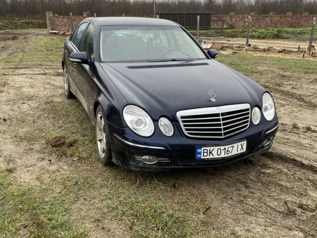 Синий Мерседес 200, объемом двигателя 2.1 л и пробегом 465 тыс. км за 2800 $, фото 6 на Automoto.ua