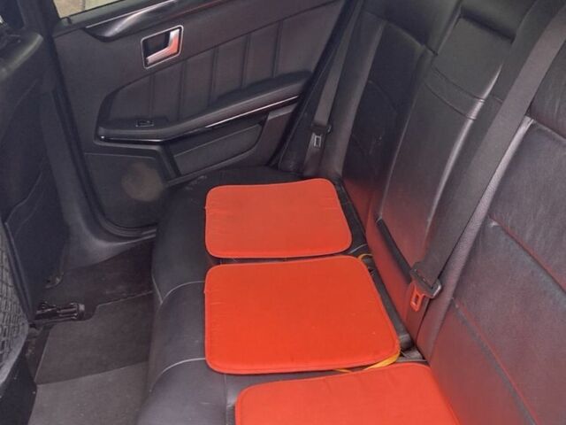 Синий Мерседес 200, объемом двигателя 2.1 л и пробегом 332 тыс. км за 11000 $, фото 5 на Automoto.ua