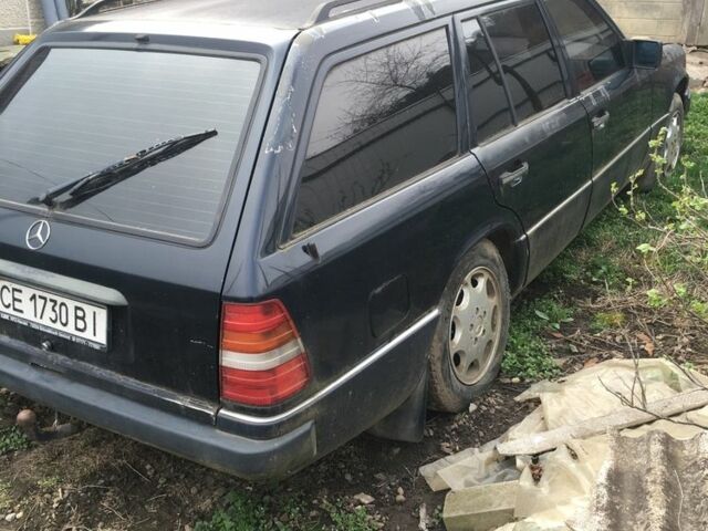 Синий Мерседес 200, объемом двигателя 2 л и пробегом 300 тыс. км за 1600 $, фото 3 на Automoto.ua