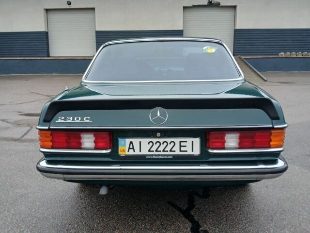 Зеленый Мерседес 200, объемом двигателя 2.2 л и пробегом 300 тыс. км за 28500 $, фото 4 на Automoto.ua