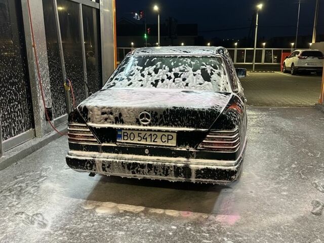 Зеленый Мерседес 200, объемом двигателя 2 л и пробегом 335 тыс. км за 1700 $, фото 12 на Automoto.ua