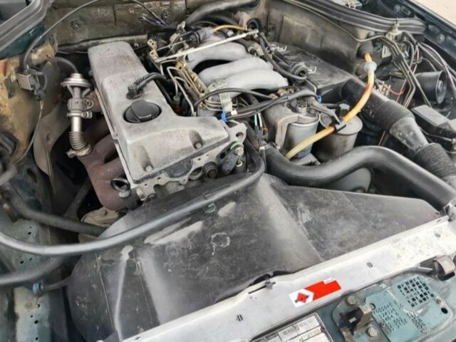 Зеленый Мерседес 200, объемом двигателя 2 л и пробегом 365 тыс. км за 1200 $, фото 9 на Automoto.ua