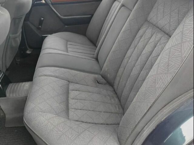 Зеленый Мерседес 200, объемом двигателя 2 л и пробегом 365 тыс. км за 1200 $, фото 8 на Automoto.ua